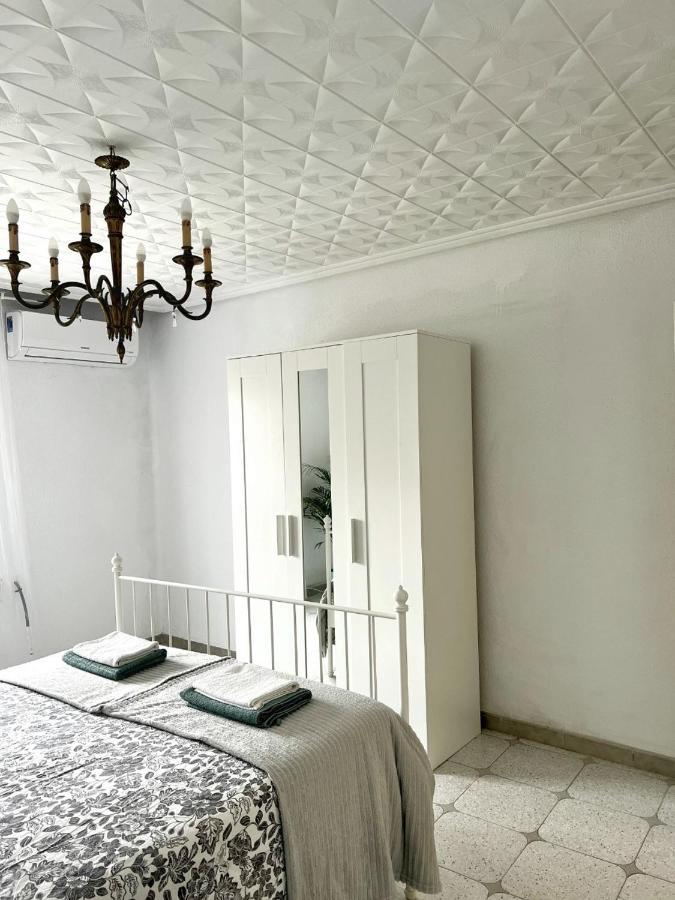 Holiday&Vacations Apartment On The Beach Valencia Eksteriør bilde