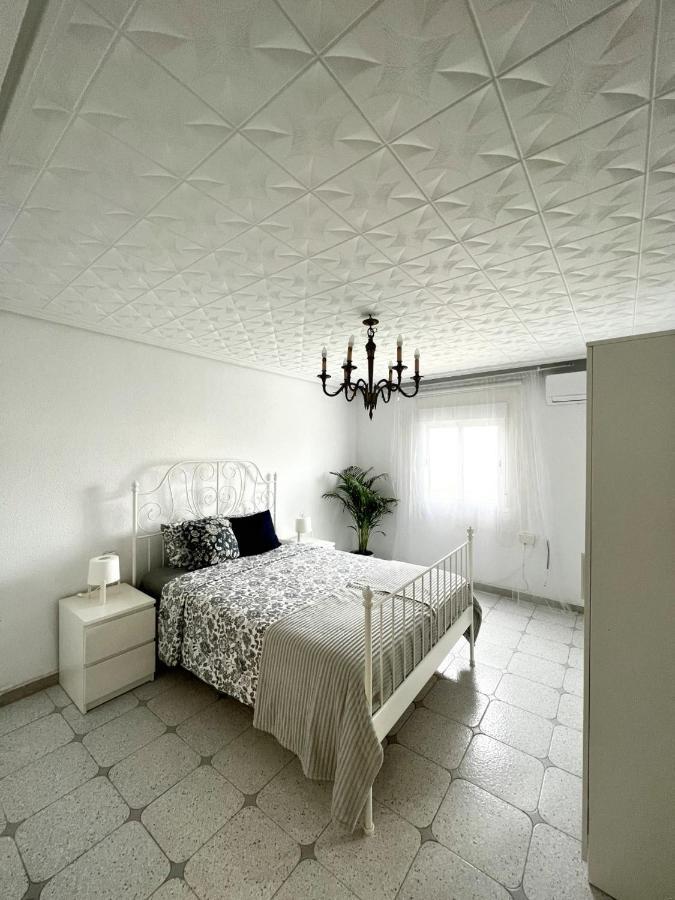 Holiday&Vacations Apartment On The Beach Valencia Eksteriør bilde