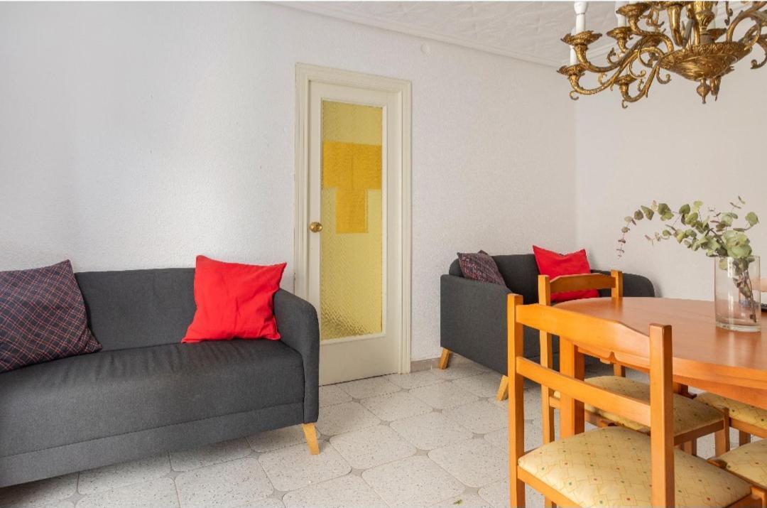 Holiday&Vacations Apartment On The Beach Valencia Eksteriør bilde