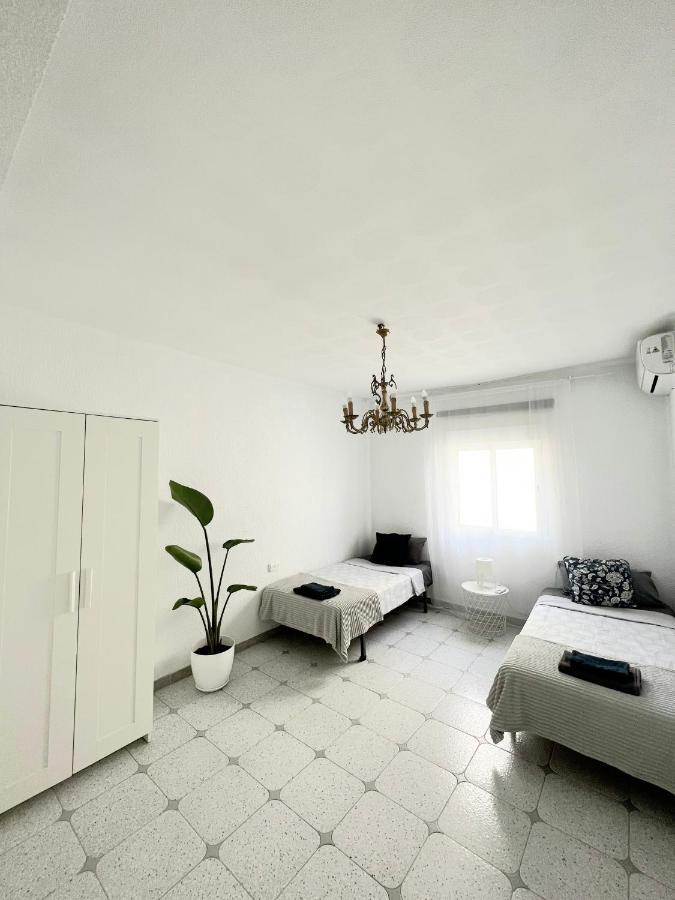 Holiday&Vacations Apartment On The Beach Valencia Eksteriør bilde